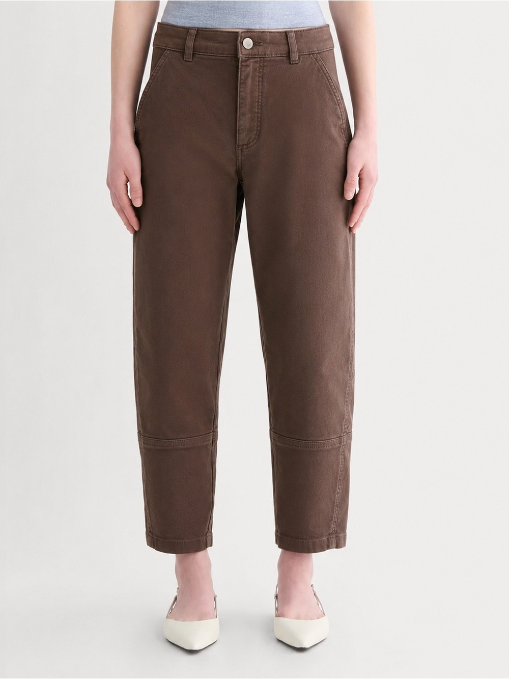 EVERLANE THE UTILITY BARREL PANT IN COCOA Size 4
